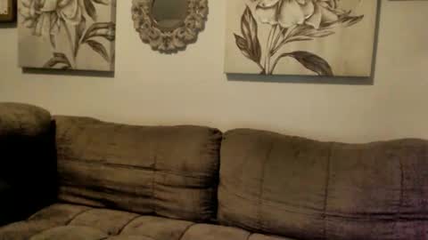 Snapshot of elinareign chatting on February 2026 12:37:02 AM ElinaReign online show from February 2026 12:37:02 AM