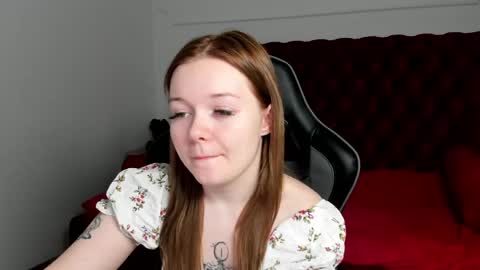 Snapshot of elinavale chatting on June 2026 05:13:02 PM elinavale online show from June 2026 05:13:02 PM