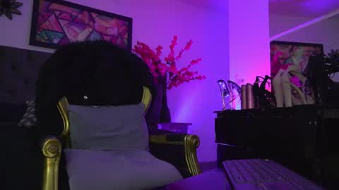 Elinne hendrix  online show from June 2026 09:02:01 PM