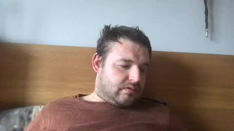 Snapshot of eliot26 chatting on April 2026 09:26:01 AM e26 online show from April 2026 09:26:01 AM