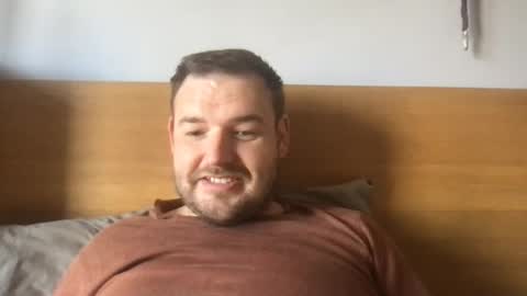 Snapshot of eliot26 chatting on April 2026 09:25:02 AM e26 online show from April 2026 09:25:02 AM