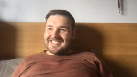Snapshot of eliot26 chatting on April 2026 09:48:02 AM e26 online show from April 2026 09:48:02 AM