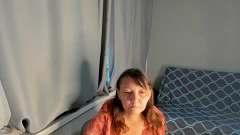 Elis online show from September 2025 12:45:02 AM