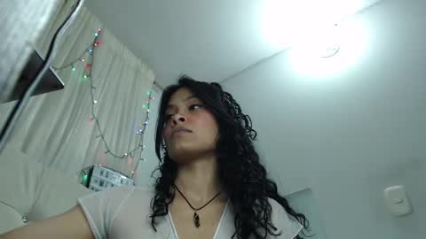 Snapshot of elisa_diaz_14 chatting on December 2024 04:10:02 AM Elisa Diaz online show from December 2024 04:10:02 AM