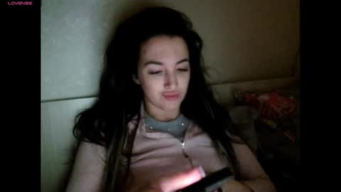 elisa_dove208 online show from January 2026 03:49:01 PM