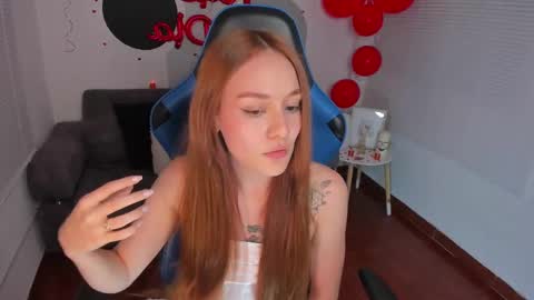 elisabeth sarmiento online show from February 2025 11:31:01 PM