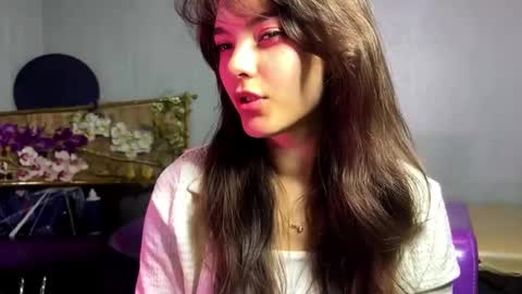Snapshot of elisabethmikowski chatting on May 2026 01:16:02 PM Elin online show from May 2026 01:16:02 PM