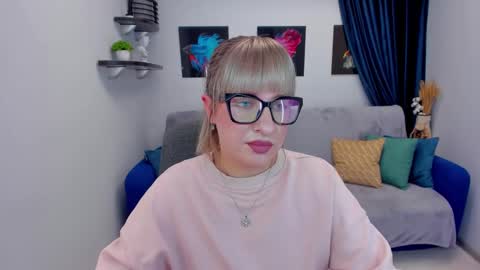 Snapshot of elisabethmills chatting on January 2025 02:25:02 PM Elisabeth online show from January 2025 02:25:02 PM