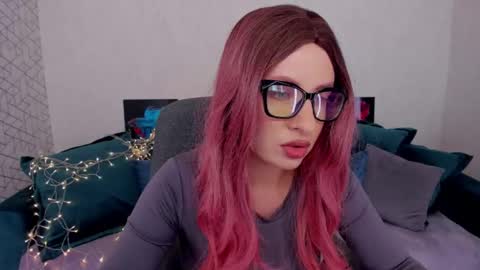 Snapshot of elisabethmills chatting on February 2025 11:39:02 AM Elisabeth online show from February 2025 11:39:02 AM