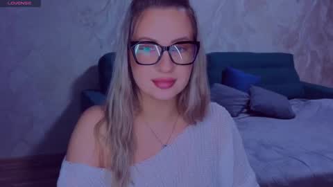 Snapshot of elisabethmills chatting on October 2025 06:19:02 PM Elisabeth online show from October 2025 06:19:02 PM