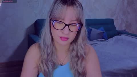 Snapshot of elisabethmills chatting on October 2025 06:20:01 PM Elisabeth online show from October 2025 06:20:01 PM