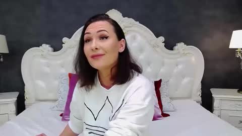 Krissy online show from February 2026 09:08:01 AM