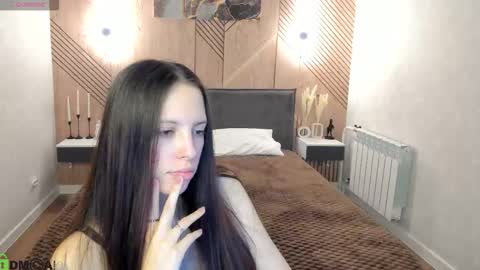 Elise online show from March 2026 01:12:02 AM