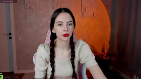 Snapshot of elise_robbie chatting on May 2026 05:30:02 PM Elise online show from May 2026 05:30:02 PM