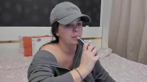 Elly online show from February 2026 08:13:02 PM