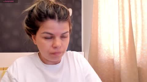 Snapshot of elisetyler89 chatting on May 2026 07:58:02 AM Elly online show from May 2026 07:58:02 AM