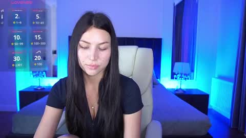 elisevelour online show from June 2026 12:52:02 PM