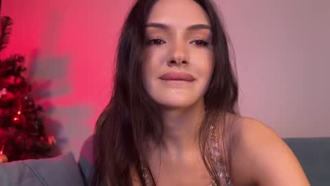 Nina online show from December 2024 06:08:01 PM