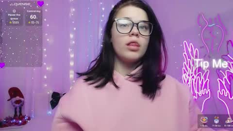 Eliss online show from December 2025 07:24:01 AM