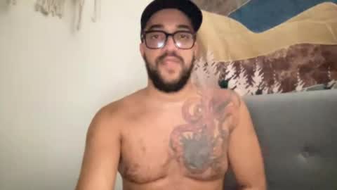 Snapshot of elitealex87 chatting on June 2026 06:59:01 AM elitealex87 online show from June 2026 06:59:01 AM