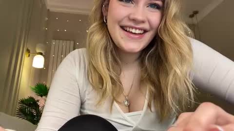 Stephanie online show from February 2026 08:49:01 PM