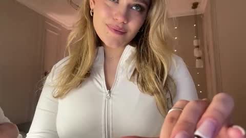 Stephanie online show from March 2026 08:56:02 PM