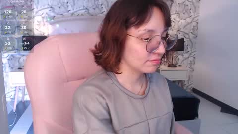 Eliza online show from November 2025 07:12:01 PM