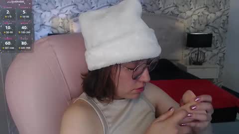 Eliza online show from December 2025 08:26:01 PM