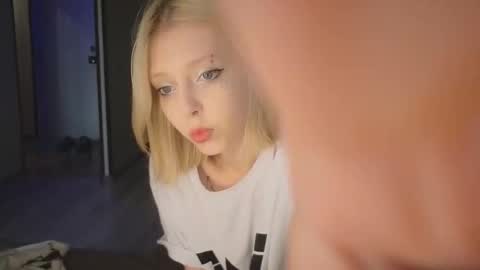 Elizabeth online show from September 2025 12:38:02 PM