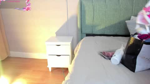 Snapshot of elizabeth_20_ chatting on November 2025 07:02:02 PM elizabeth online show from November 2025 07:02:02 PM