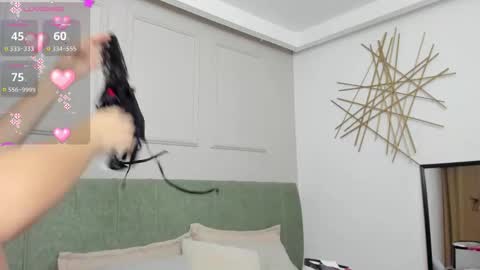 Snapshot of elizabeth_20_ chatting on November 2025 07:03:01 PM elizabeth online show from November 2025 07:03:01 PM