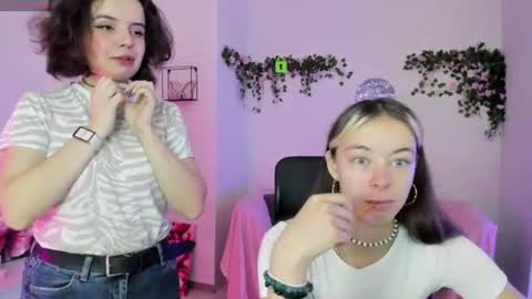 Snapshot of elizabeth_dornan chatting on July 2026 08:33:01 AM Your cute online show from July 2026 08:33:01 AM