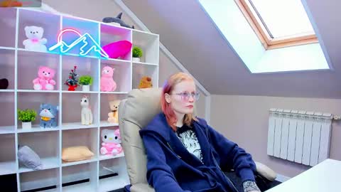 Elizabeth online show from January 2025 07:38:01 AM