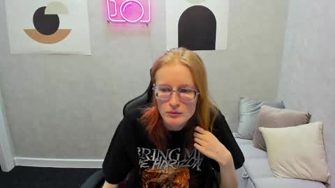 Elizabeth online show from January 2025 01:32:01 AM