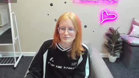 Elizabeth online show from January 2025 08:56:01 AM