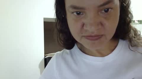 Elizabeth Martinez  online show from May 2026 04:24:02 PM