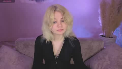 Snapshot of elizabeth_rready chatting on May 2026 02:31:01 AM Elizabeth online show from May 2026 02:31:01 AM