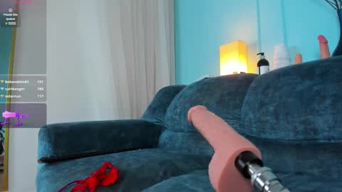 Snapshot of elizabeth_vonsweet chatting on January 2025 01:42:01 AM Eli online show from January 2025 01:42:01 AM