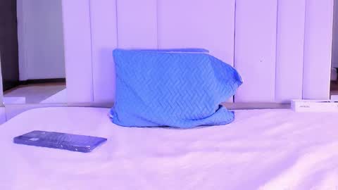    online show from October 2025 06:32:01 AM