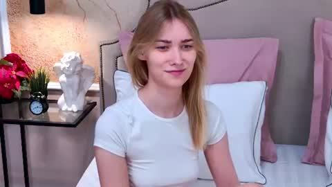Elizabeth online show from July 2026 04:15:02 PM
