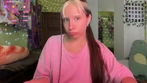 elizabethh_brown online show from August 2026 03:47:02 PM