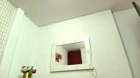 Snapshot of elizabetth_roman chatting on February 2026 08:45:02 PM elizabetth_roman online show from February 2026 08:45:02 PM