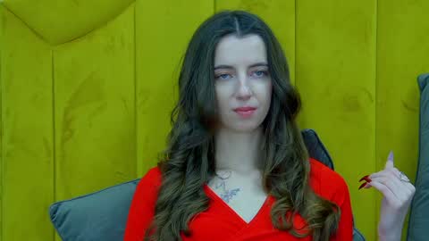 Elizabet online show from January 2025 07:00:01 PM