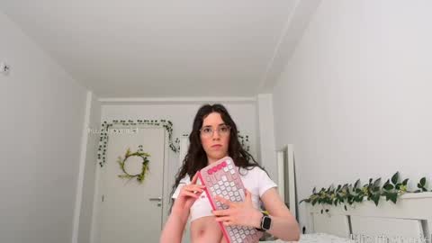 Eliza  online show from April 2026 03:06:01 PM