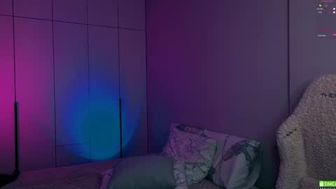 Snapshot of elizawetty chatting on December 2024 04:43:01 AM Eli online show from December 2024 04:43:01 AM