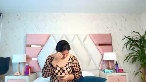 Eliza online show from November 2025 02:26:01 PM