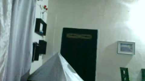 elizka 00 online show from April 2026 04:02:02 AM