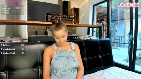 Eliz                               online show from May 2026 04:04:02 PM