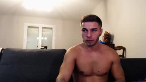 elkafit28 online show from November 2025 05:13:02 PM