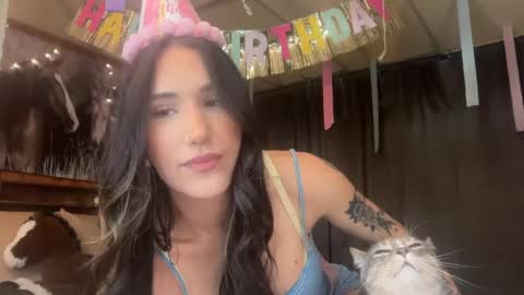 Ella online show from April 2026 02:19:01 PM
